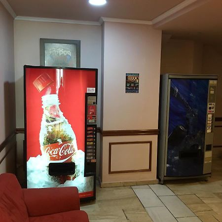 Hotel Avenida レガネス エクステリア 写真