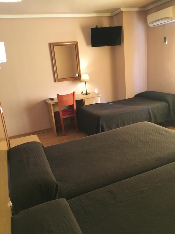 Hotel Avenida レガネス エクステリア 写真