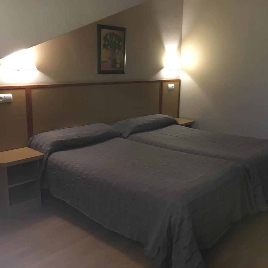 Hotel Avenida レガネス エクステリア 写真